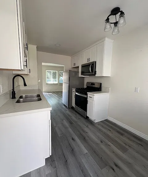 1229 Grand Ave — Photo 2