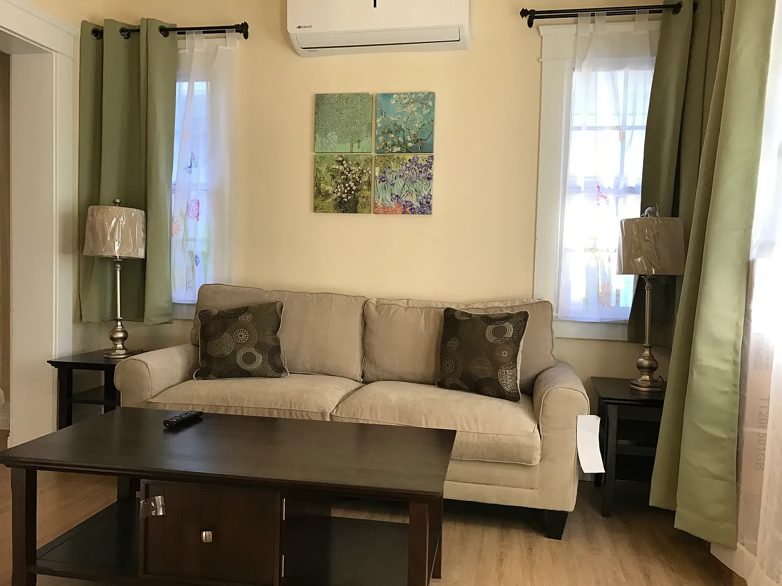 2 bed, 720 sqft, $3,500 — Photo 2