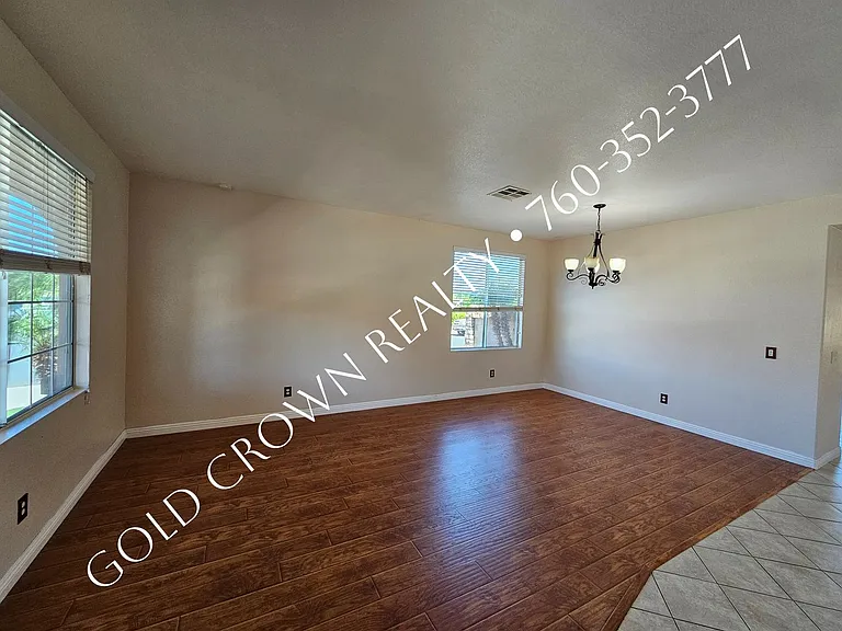599 Yucca St — Photo 7