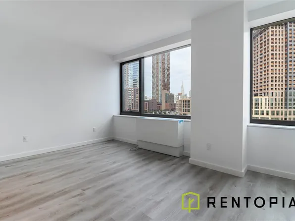 87 Commercial Street image 1 of 10