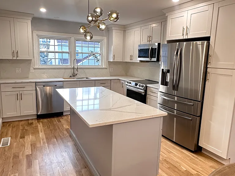 9 Indian Hill Ln — Photo 2