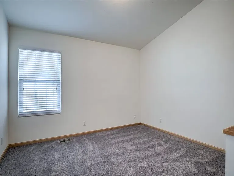 16765 Laurel Plz #45 — Photo 4