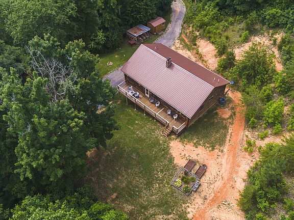 2nd image of 2733 Rackum Rd