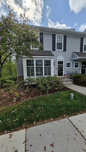 440 Hartford Sq Photo 1