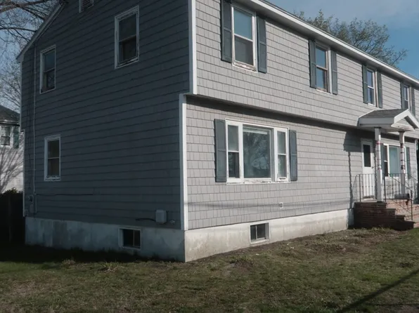 54 Ballard St, Saugus, MA 01906