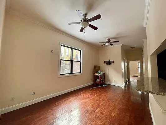 Rented by Oxford Property Group | media 7