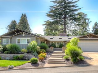 10 Fair Oaks Dr, Medford, OR