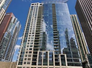 201 N Westshore Dr #P-3, Chicago, IL 60601