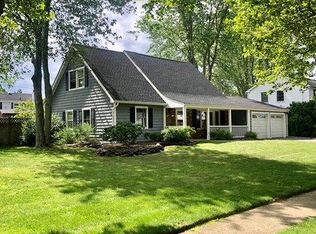 42 Twisting Dr, Lake Grove, NY 11755