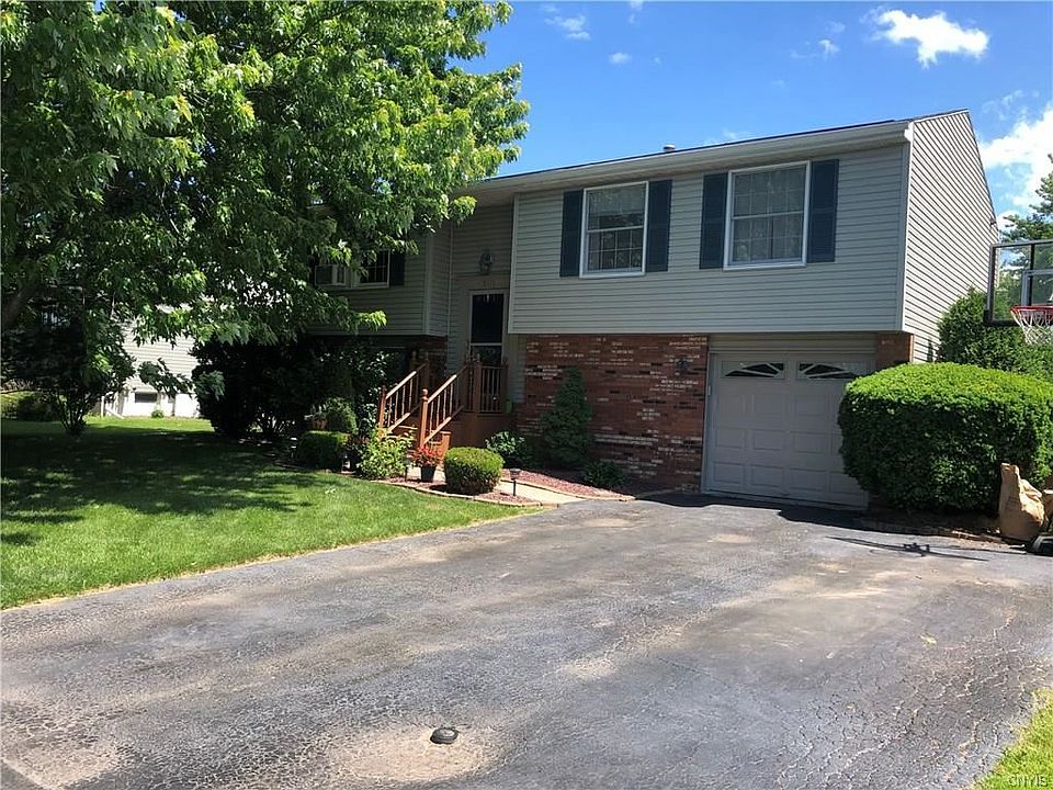 1st image of 8435 Lace Bark Ln