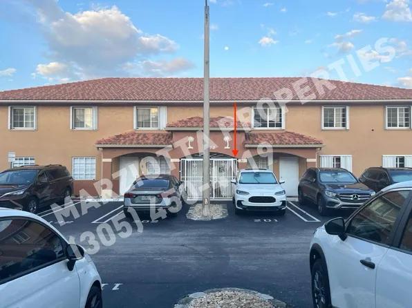 2553 W 76th St APT 202, Hialeah, FL 33016