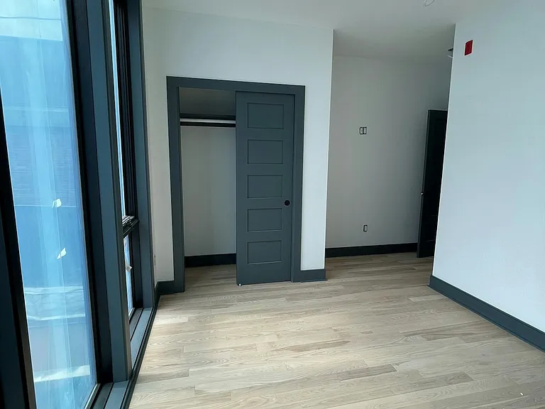 555 N Lawrence St #2R — Photo 9
