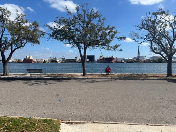 514 Channel Dr, Tampa, FL 33606