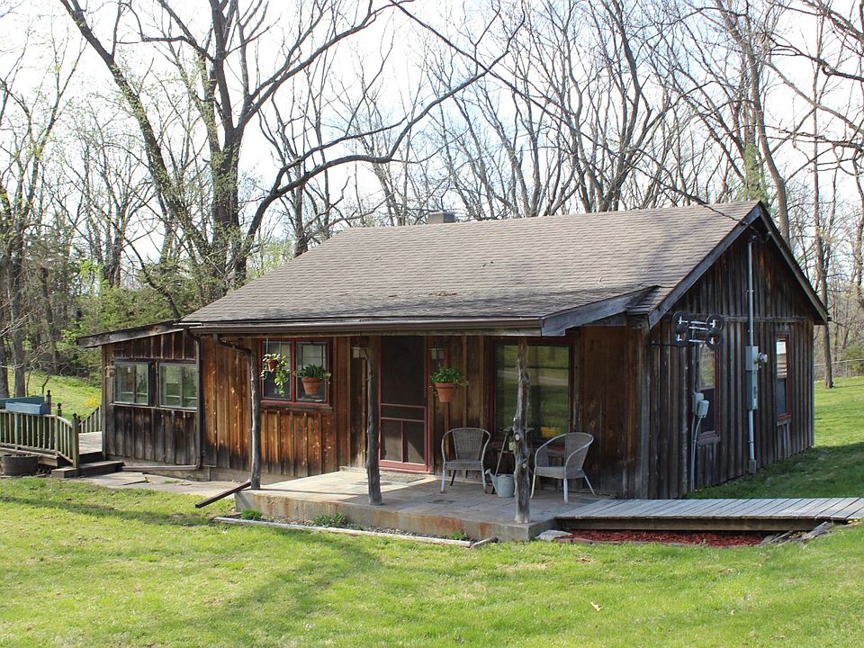 Main Photo/Front of House