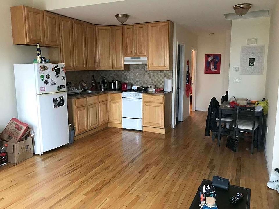 1st image of 273 Van Brunt St #2