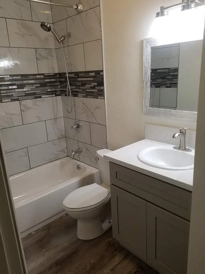 2 bed, 800 sqft, $2,100 — Photo 3