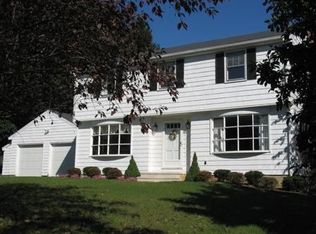 39 Robin Rd, Farmington, CT 06032