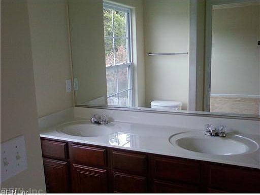 5th image of 5021 Lansglen Ct #18