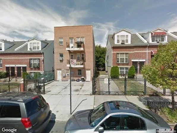 215 Mac Dougal St #6, Brooklyn, NY 11233