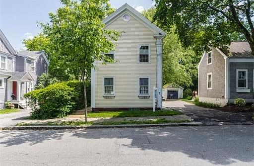1st image of 7 Woodland St