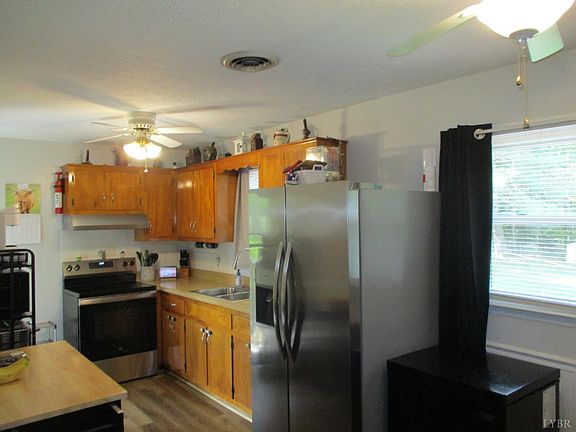 5th image of 862 Izaak Walton Rd
