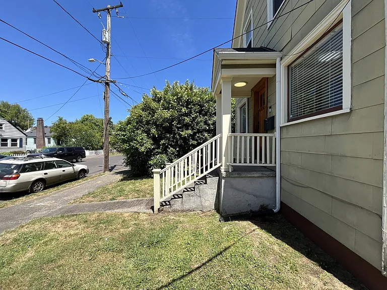 416 SE 32nd Ave — Photo 5