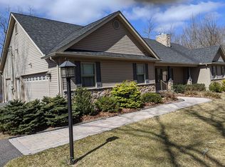 780 Aleeda Blvd, Bear Creek Township, PA 18702
