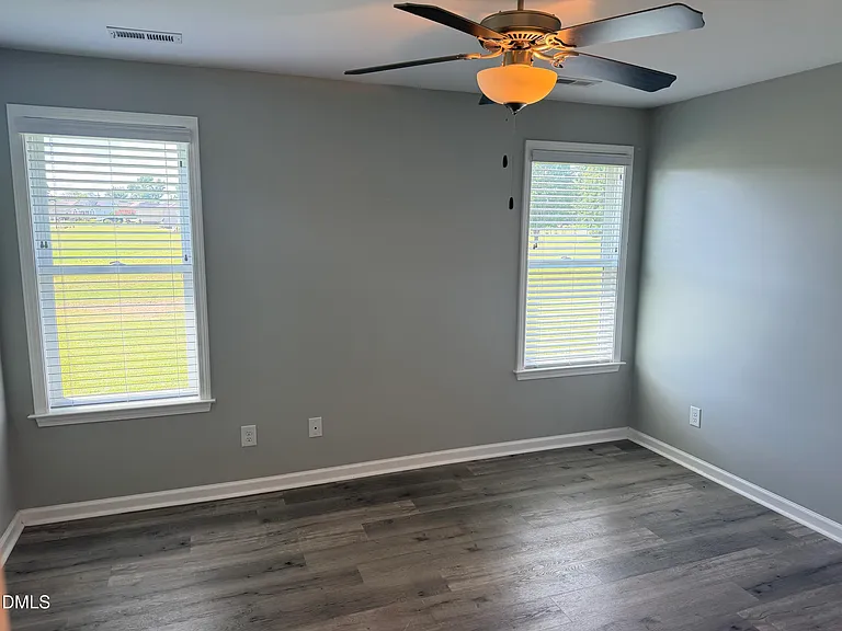 1577 N Carolina 39 — Photo 10