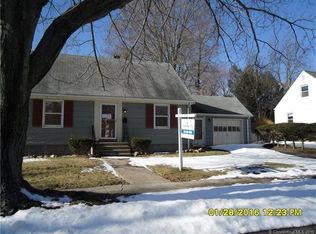 20 Pond Rd, Hamden, CT 06514