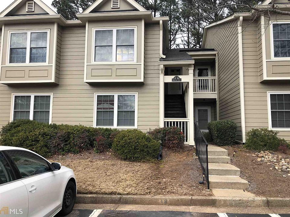 1st image of 11 Middleton Ct SE