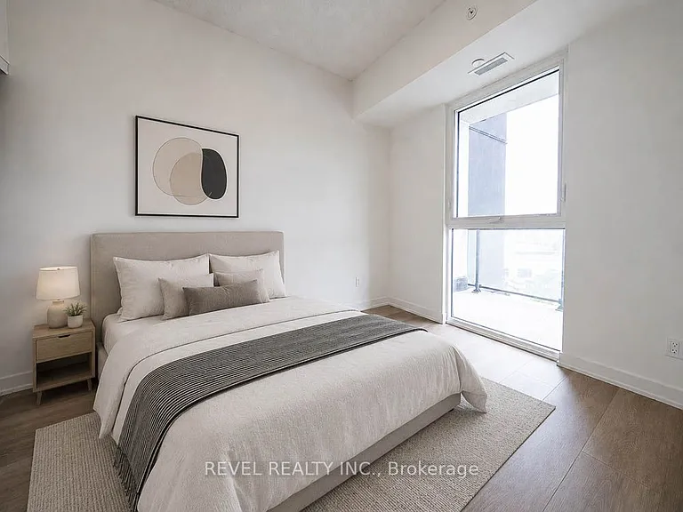 33 Erie Ave #406 — Photo 10