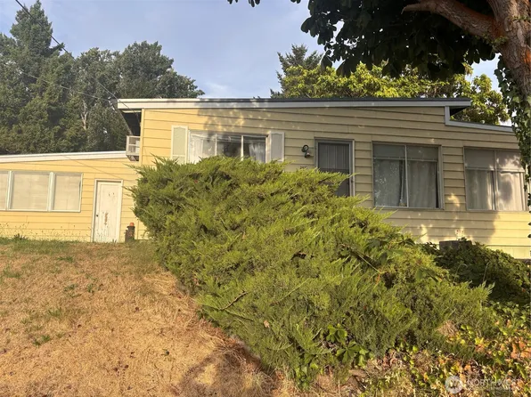 2021 N Baker Avenue, East Wenatchee, WA 98802