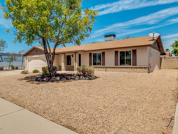 3rd image of 2240 W Oraibi Dr