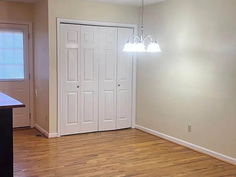 50 Mulberry Ct — Photo 6