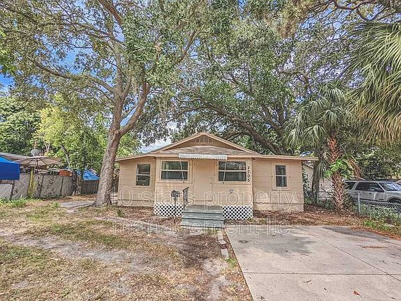 4th image of 2705 4th St S