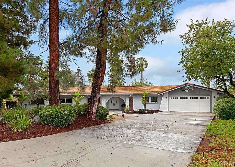 1st image of 1630 Fuerte Hills Dr