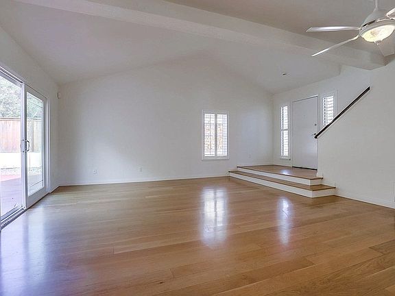 5th image of 813 Applewilde Dr