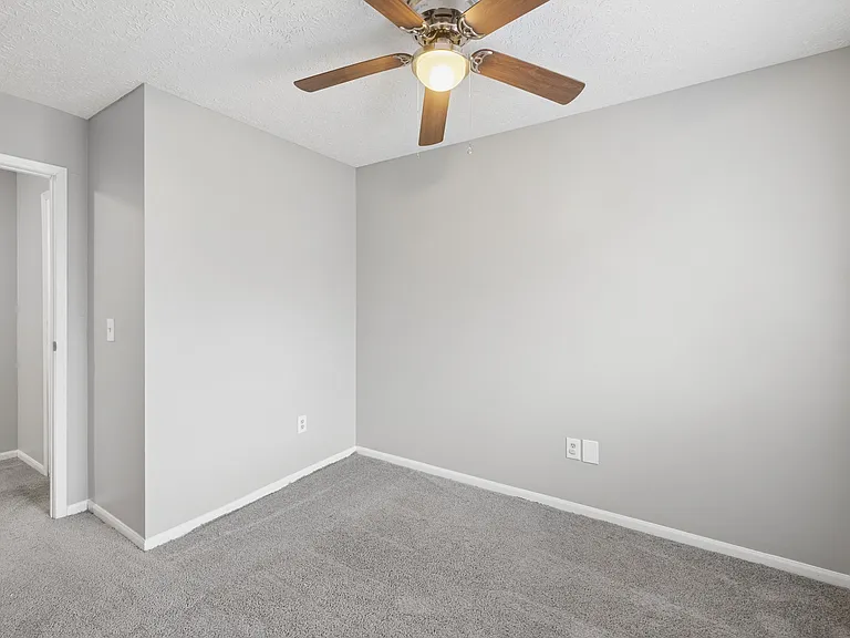 Timbercreek Apts — Photo 49