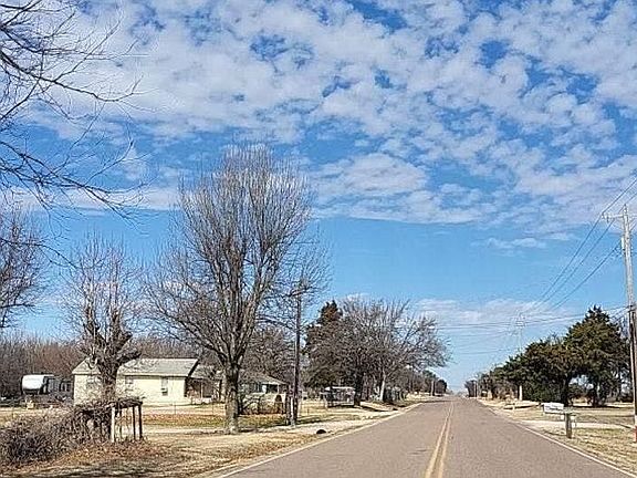 5th image of 2921 N Anderson Rd