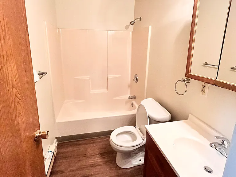 93 1st St #BASEMENT — Photo 6