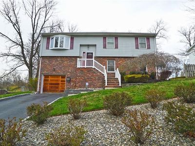 78 Valley Rd, Colonia, NJ, 07067