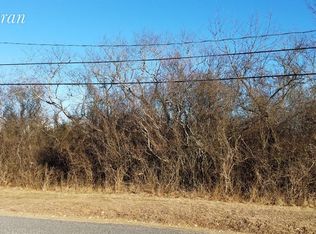 8 S Elroy Dr, Montauk, NY 11954