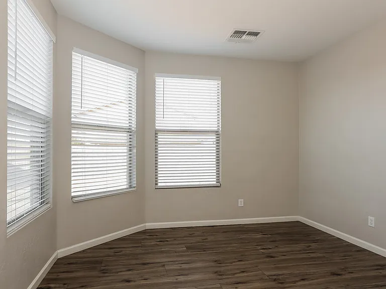 3014 W Donner Dr — Photo 8