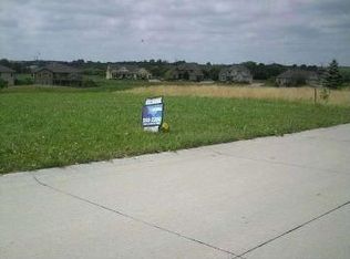 12903 Deer Creek Dr, Omaha, NE 68142