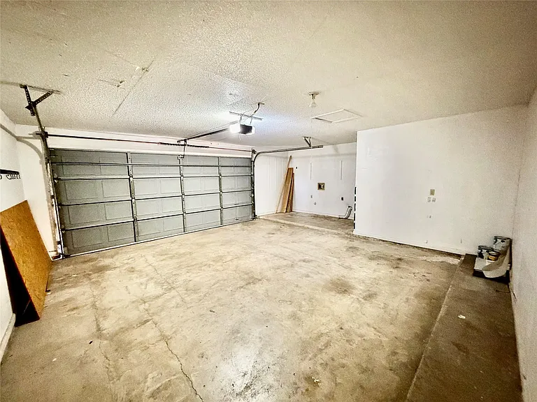 12317 Willow Wild Dr #B — Photo 20