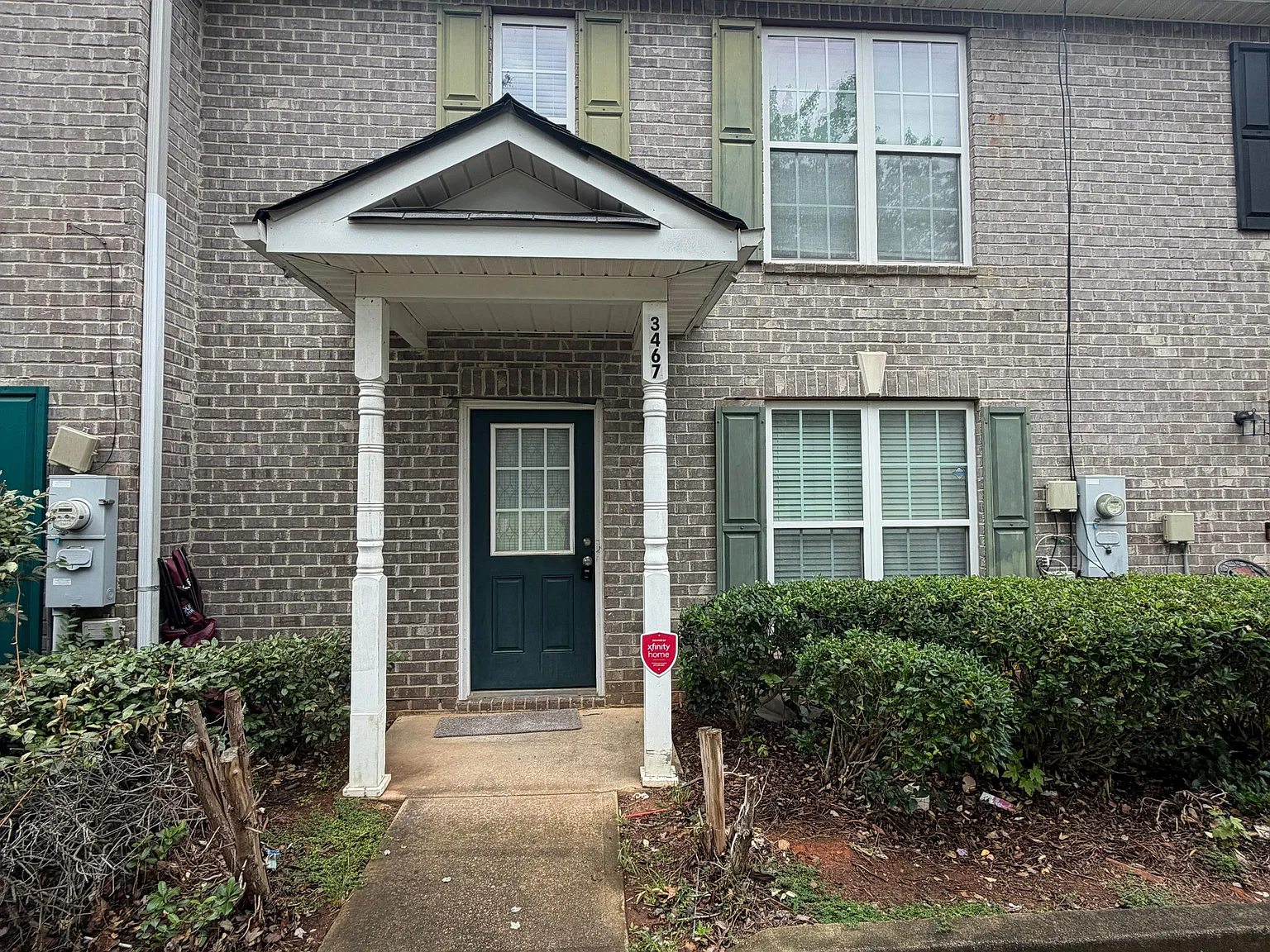 3 bed, 2.5 bath, 1412 sqft, $1,600 — Photo 1