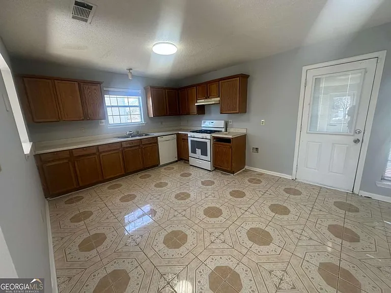 471 Eagles Crossing Cir — Photo 6