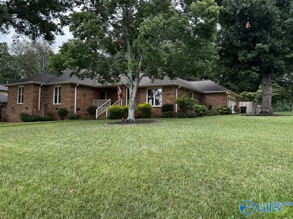 97 Hartington Dr, Madison, AL 35758