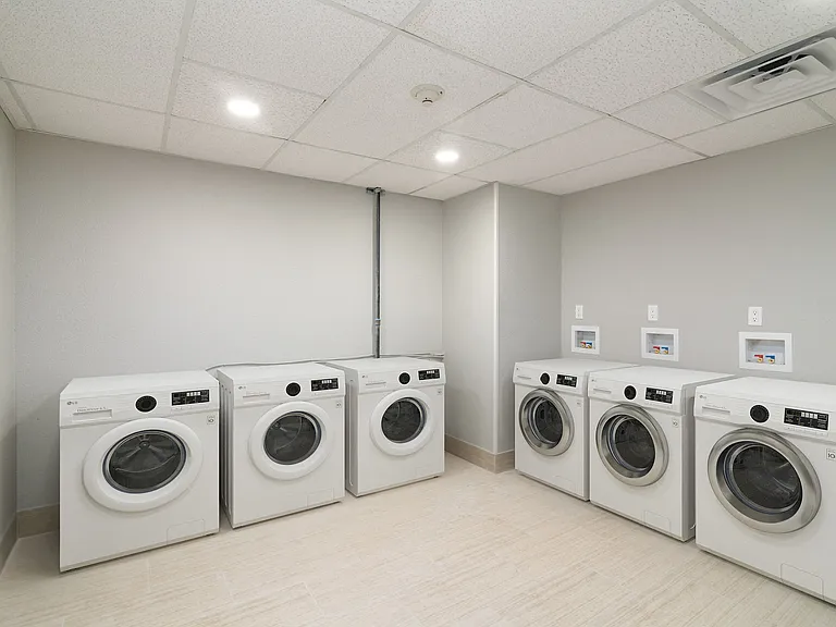 Avera Living - Memorial Apartments — Photo 12