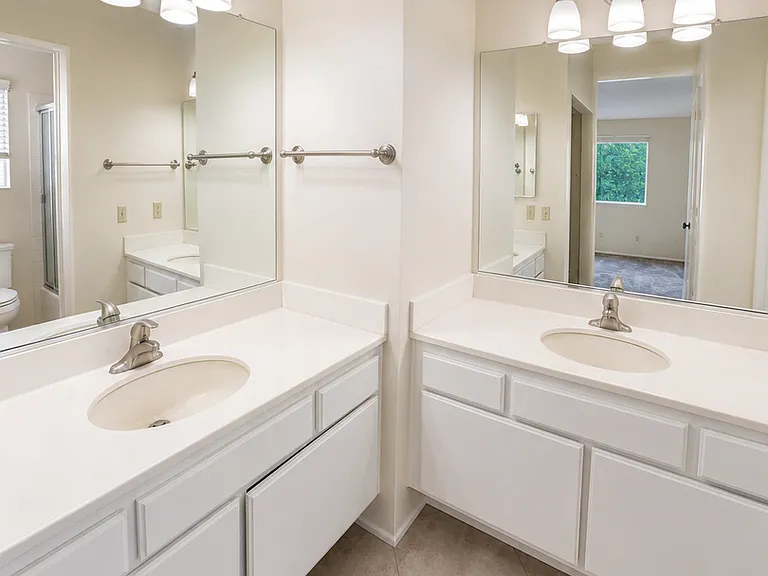 3727 Mesa Oak Ln — Photo 32